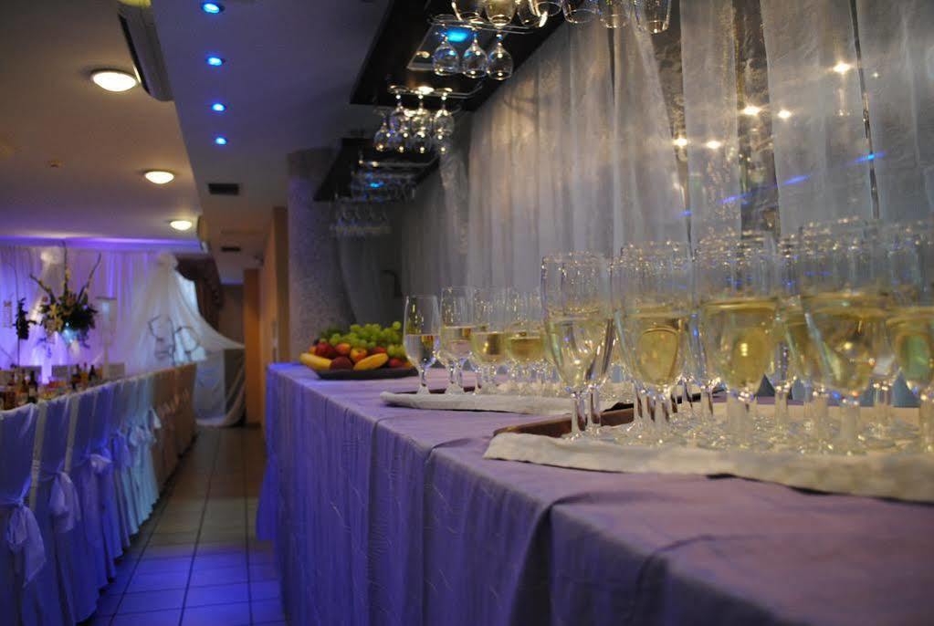 Hotel Nad Rzeczka Stary Toruń Kültér fotó